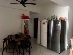 Eng Apartment (D14), Apartment #531853781